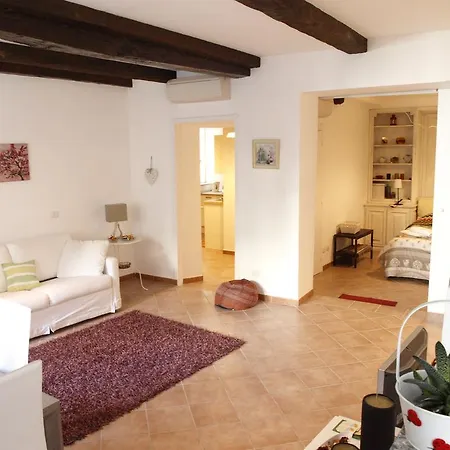 Il Salotto Di Via Giulia Appartement Rome Kamer foto